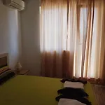 Apartamens Salena アパート サニービーチ