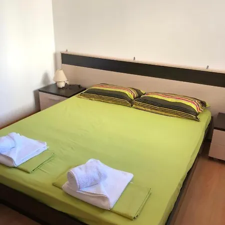 Apartament Salena *