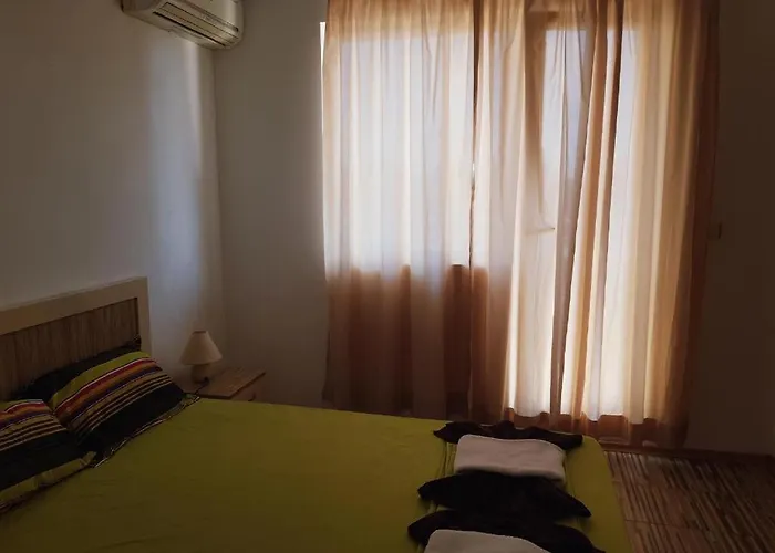 Salena Apartman Napospart